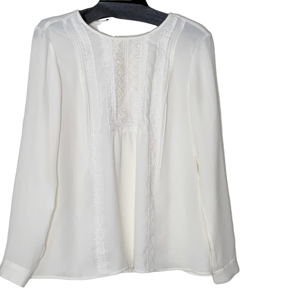 J. Jill long sleeve blouse with front lacing details. Cram color. Size XS